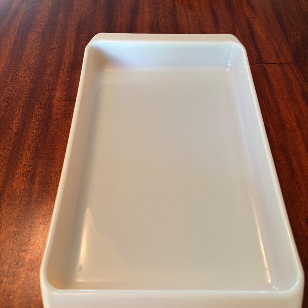 Vintage Pyrex Casserole Pan - Picture 4 of 11